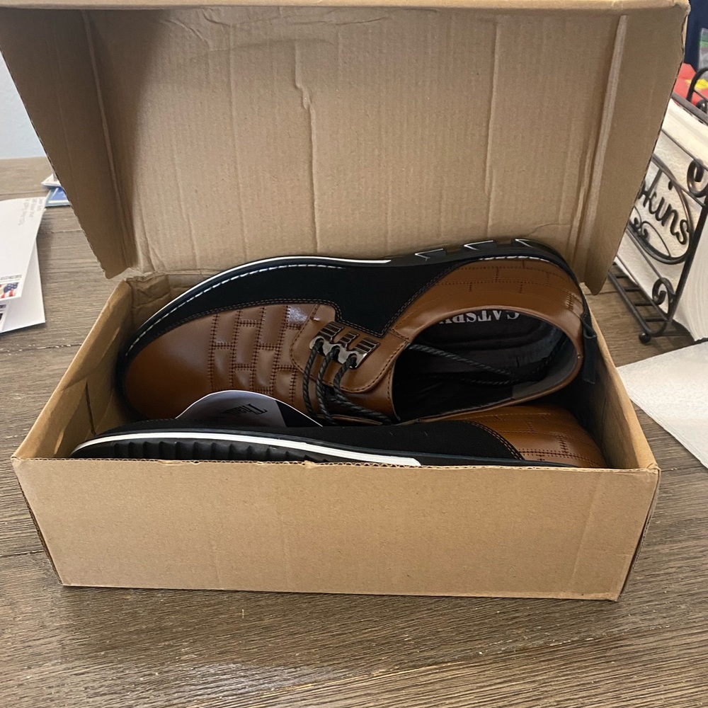 BRAND NEW mens Gatbsy shoes